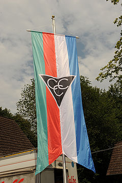 035