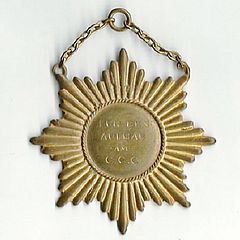 1946